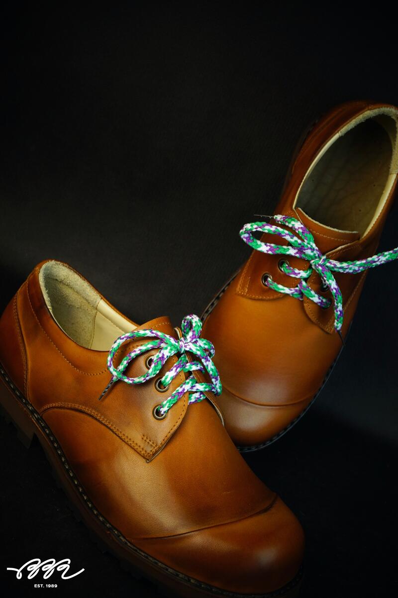 Фото обуви с кожей