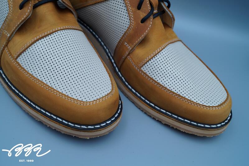 Фото обуви с кожей