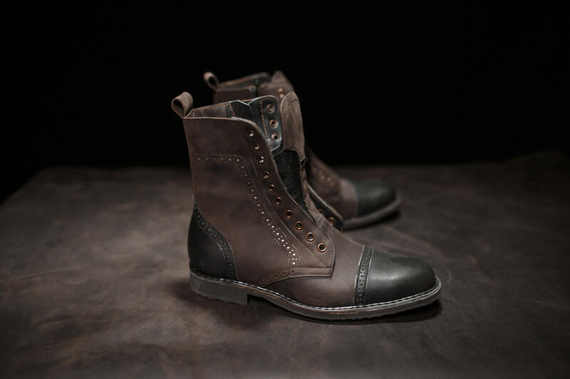 Фото обуви с кожей