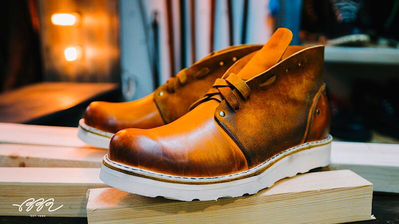 Фото обуви с кожей