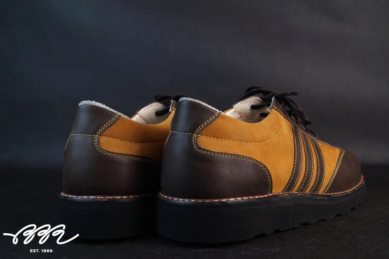 Фото обуви с кожей