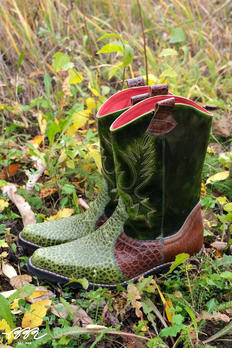 Фото обуви с кожей