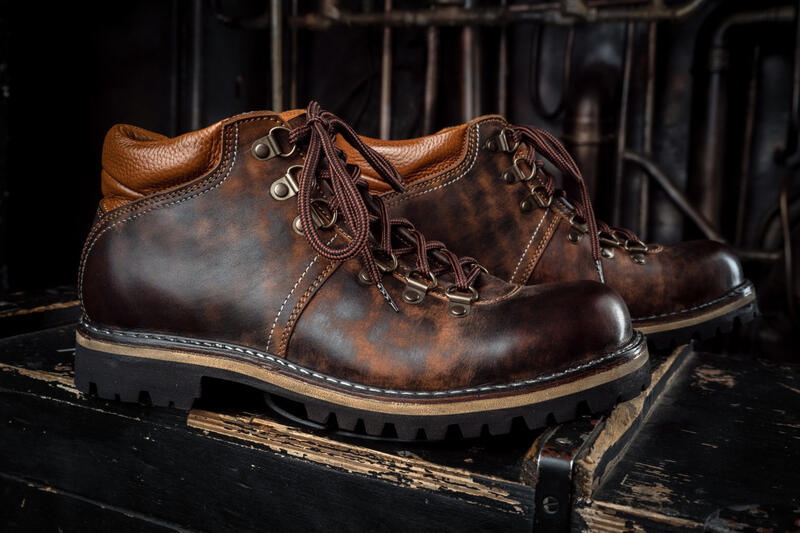 Фото обуви с кожей