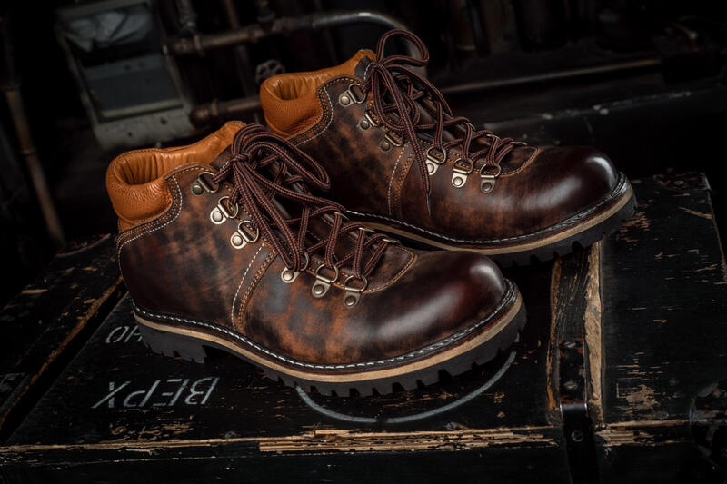 Фото обуви с кожей