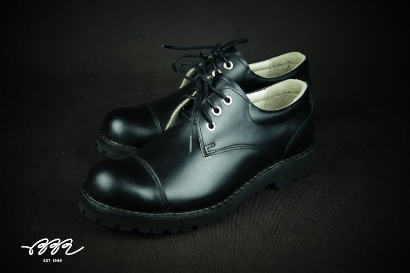 Фото обуви с кожей