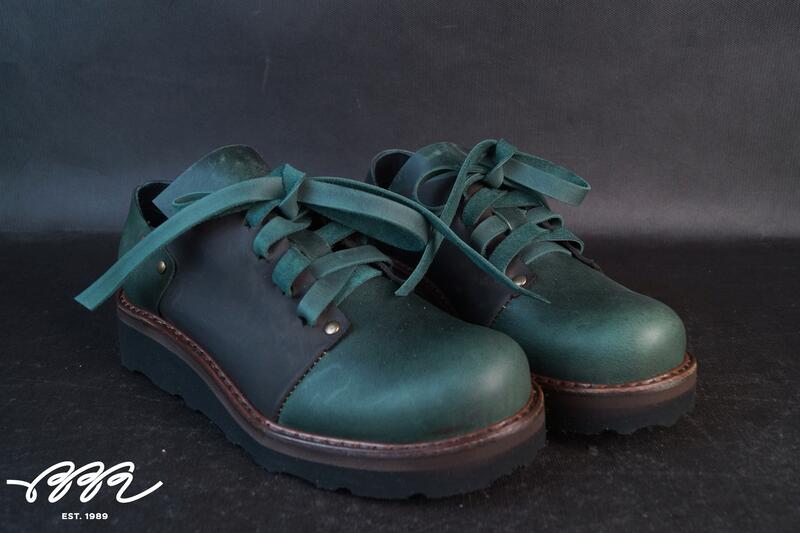 Фото обуви с кожей