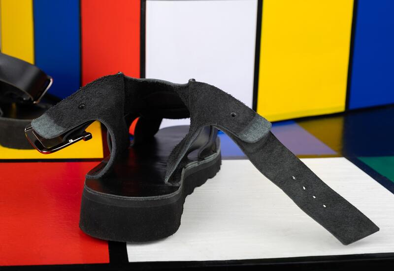 Фото обуви с кожей