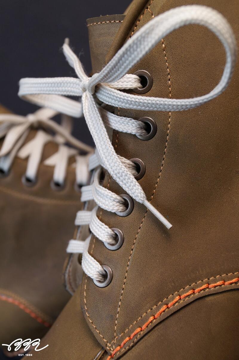 Фото обуви с кожей