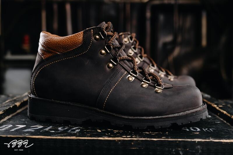 Фото обуви с кожей