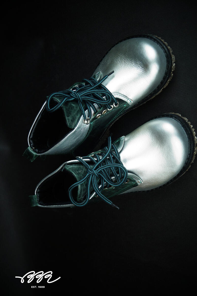 Фото обуви с кожей