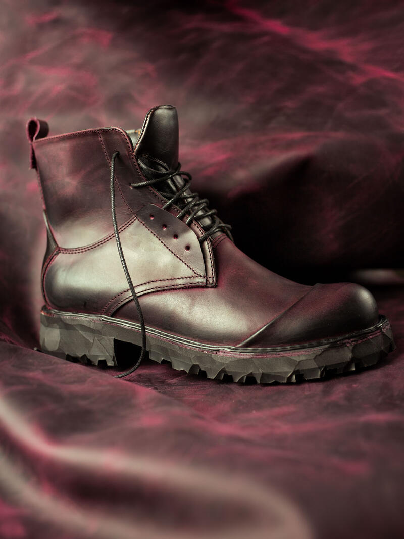 Фото обуви с кожей