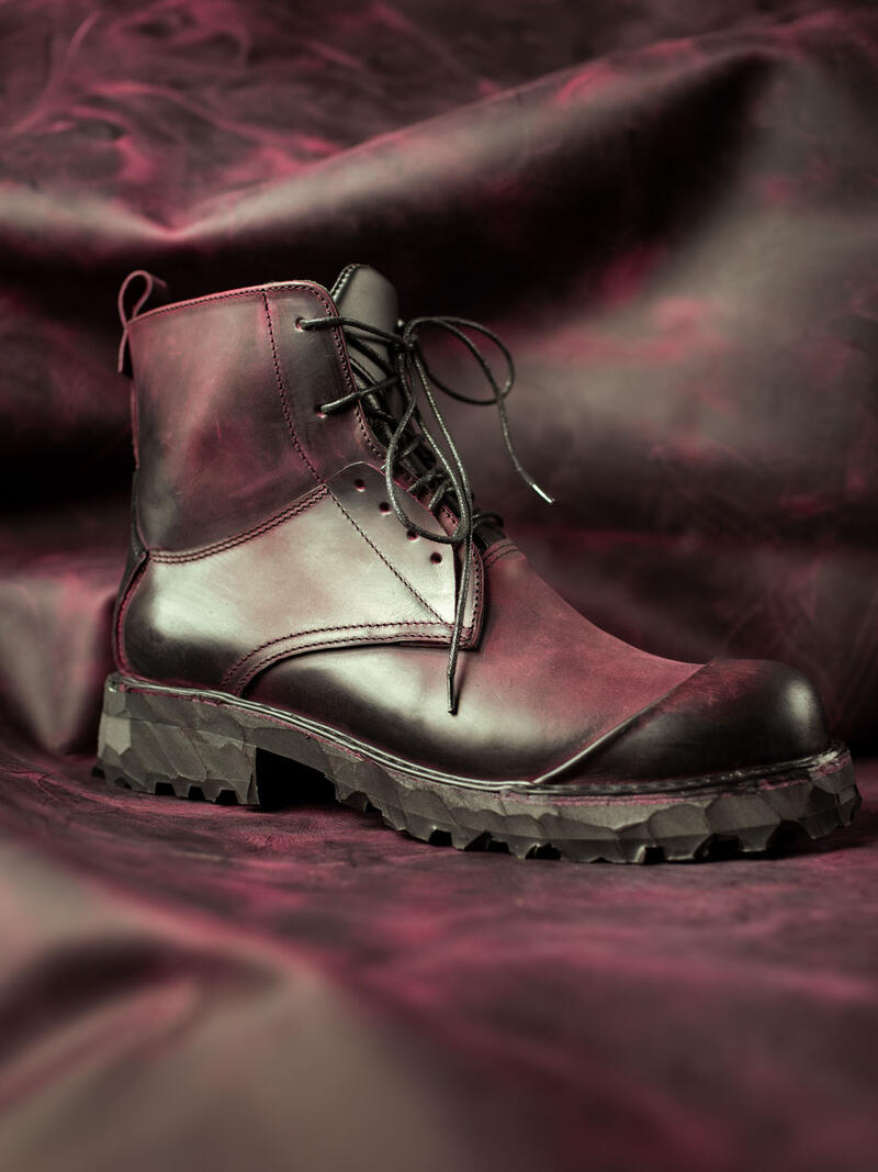 Фото обуви с кожей