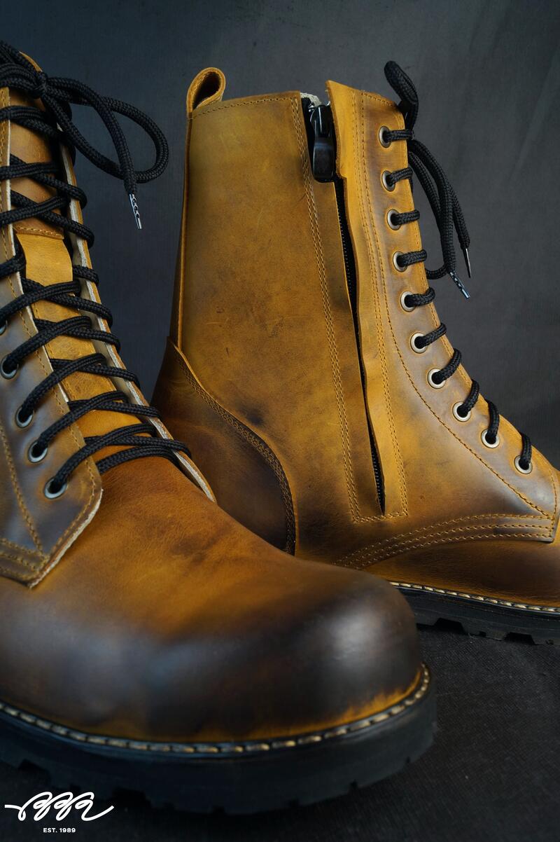 Фото обуви с кожей