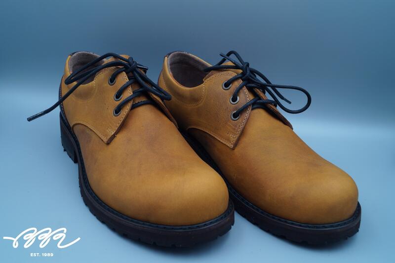 Фото обуви с кожей