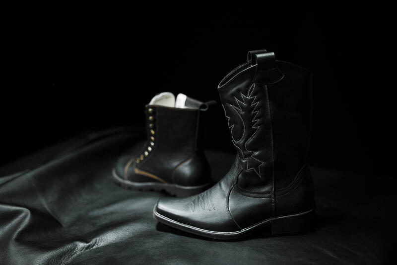 Фото обуви с кожей