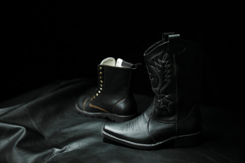 Фото обуви с кожей